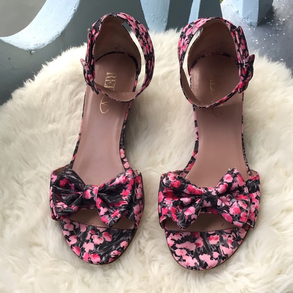 RED Valentino Red and Pink Flowered Bow Accent Leather Lined Ankle Strap Wedges